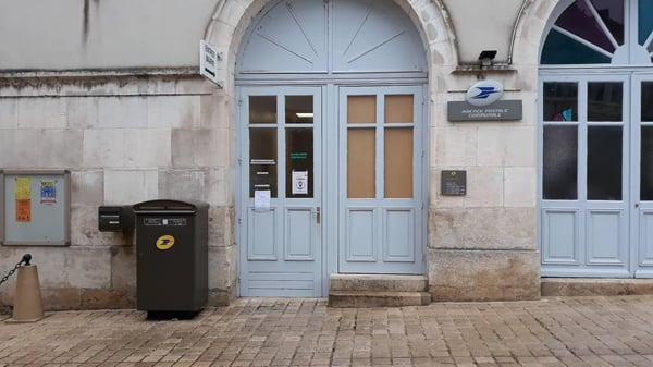 Photo du point La Poste Agence Communale RAVIERES Mairie