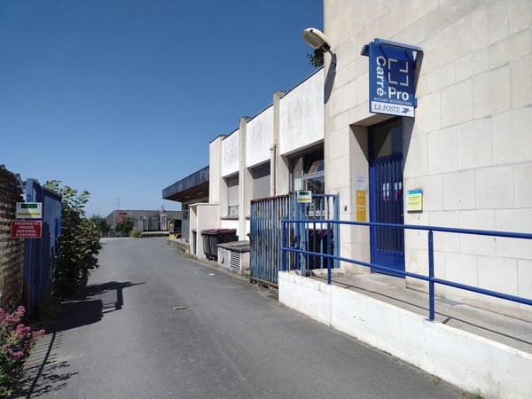 Photo du point La Poste Espace Clients Pro THOUARS PDC1