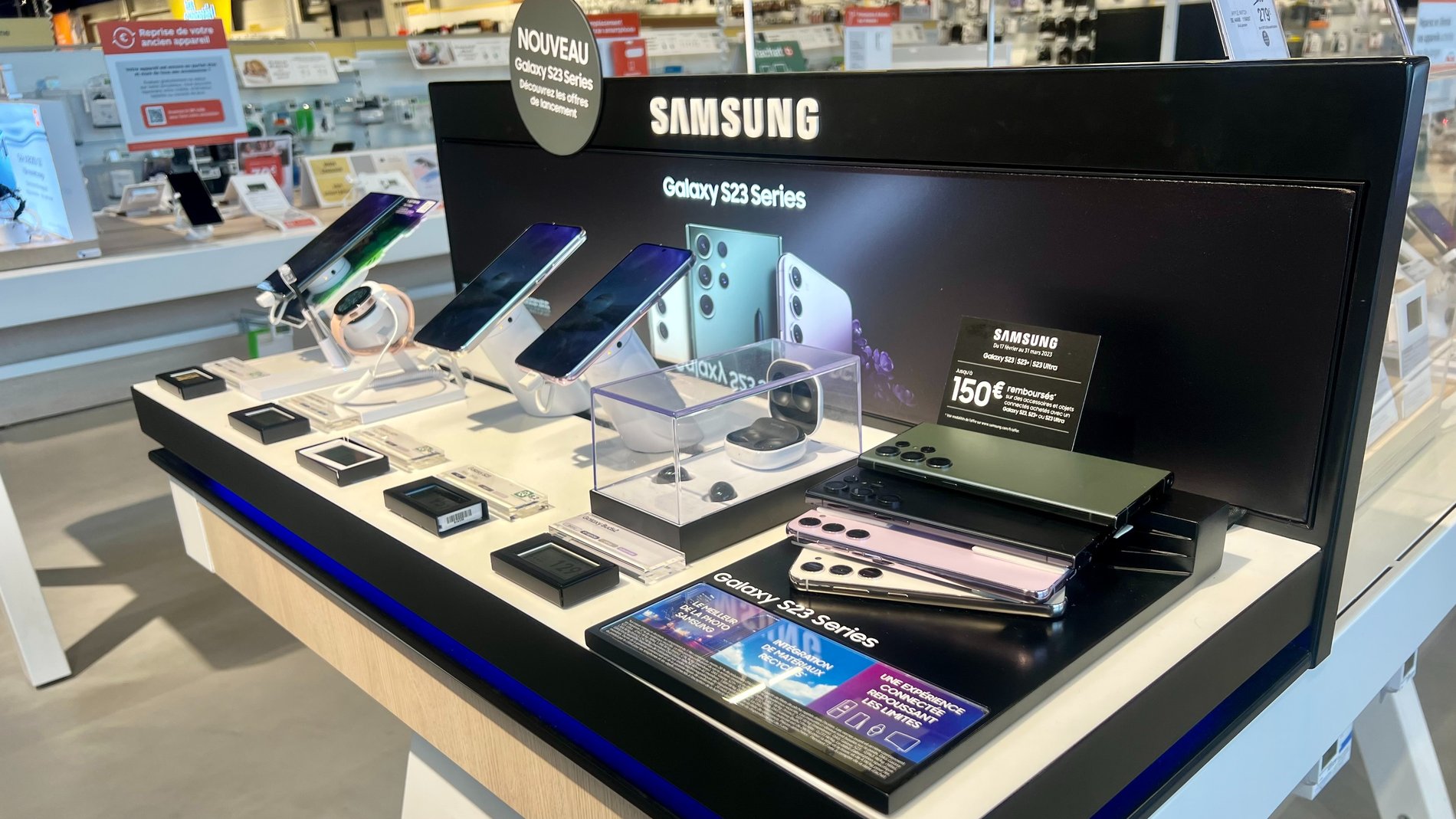Présentation des smartphones de la marque Samsung dans votre magasin Boulanger Strasbourg - Reichstett
