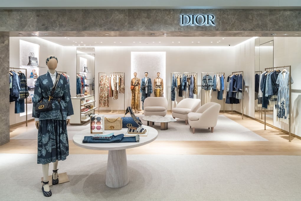 Dior boutique in clearance saks