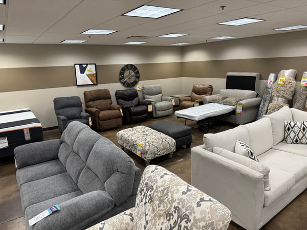 Slumberland Furniture Store Near You in Decatur,  IL - Showroom View
