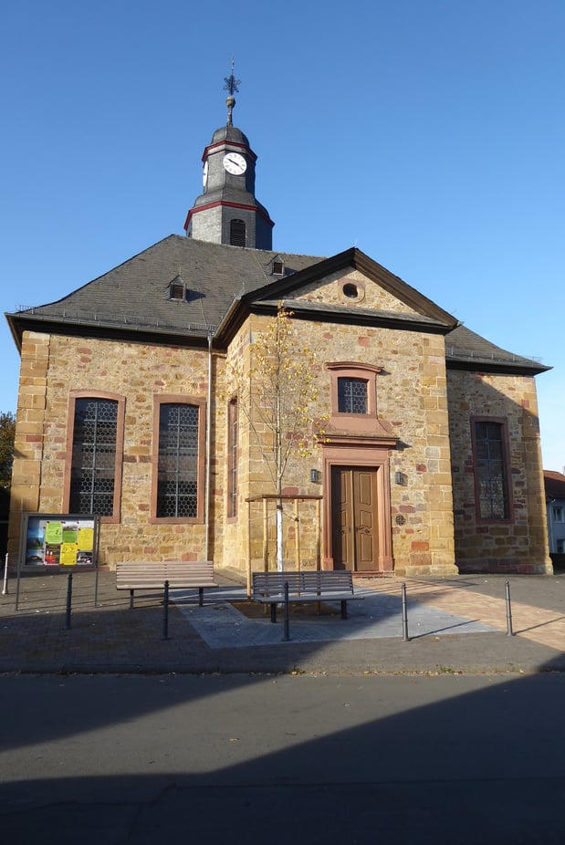Evangelische Kirche Assenheim - Evangelische Kirchengemeinde Niddatal