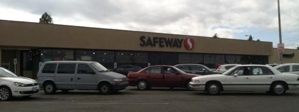 Safeway store front picture of 1112 S M St in Tacoma WA