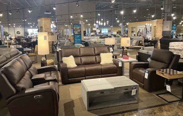 Lincoln Slumberland Furniture leather sofa set