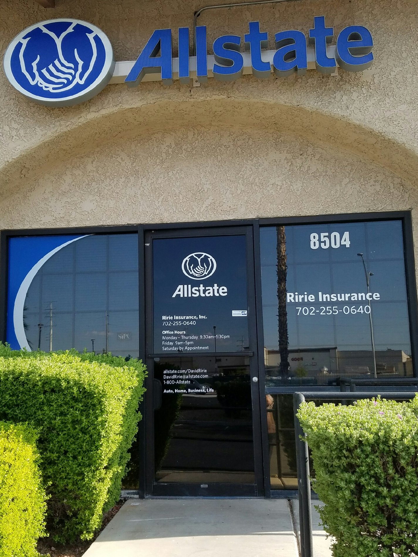Allstate Commercial Actress Not Going To Fit - qwl32i7