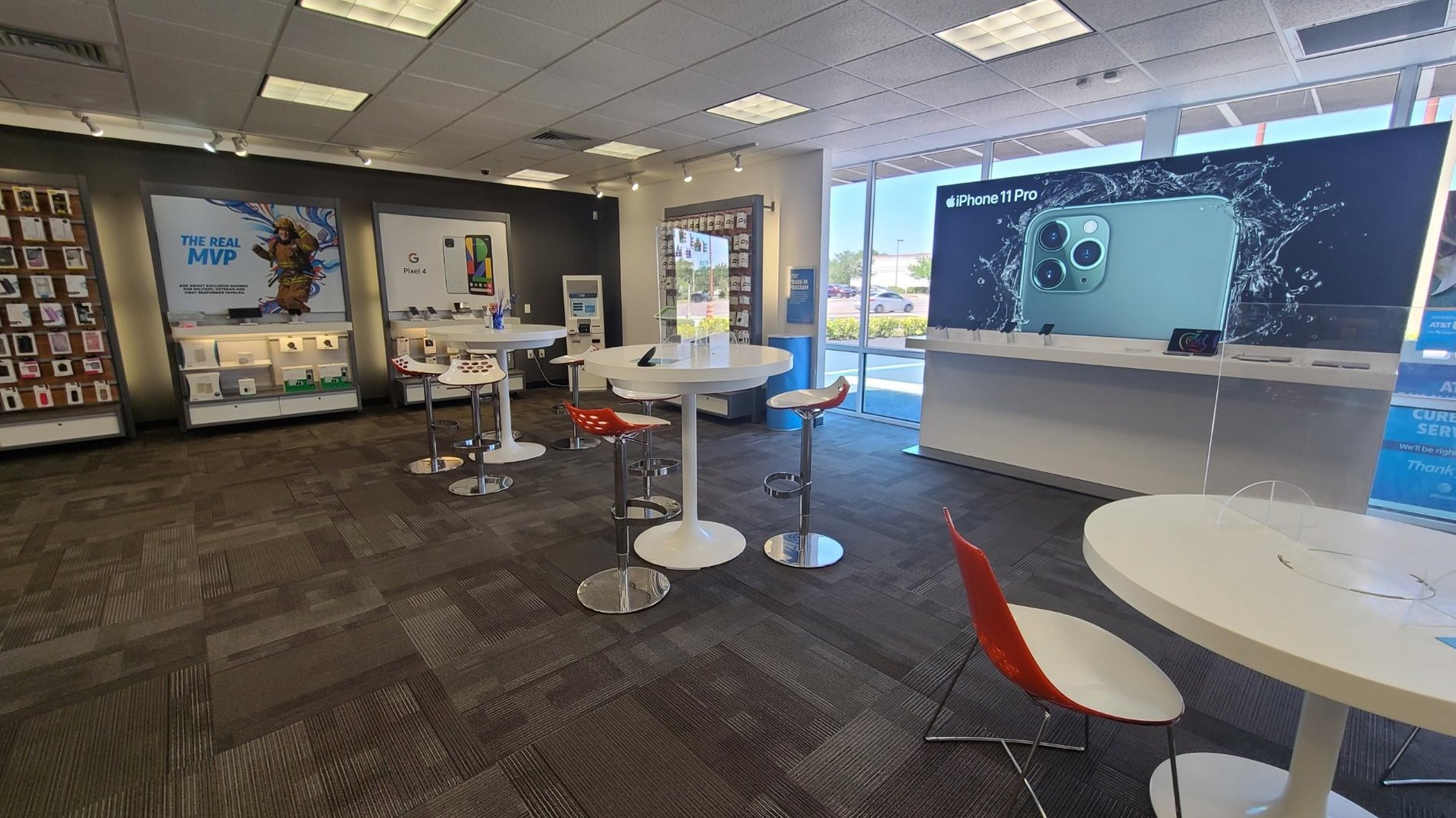 AT&T Store Port Charlotte iPhone SE w/ Curbside Pickup Port