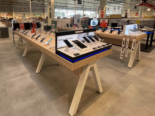 Espace Multimédia
téléphone mobiles, téléphones portables
Téléphone Samsung série S
Téléphone Samsung série A
Téléphone Samsung galaxy
Iphone 15, Iphone 14, Iphone 13
Iphone 15 pro, iphone 15 pro max
Xiaomi,
Honor,
Google pixel

de votre magasin Boulanger Saint-Nazaire - Trignac