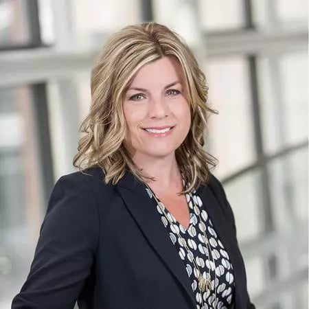 Photo of Debbie McKinney