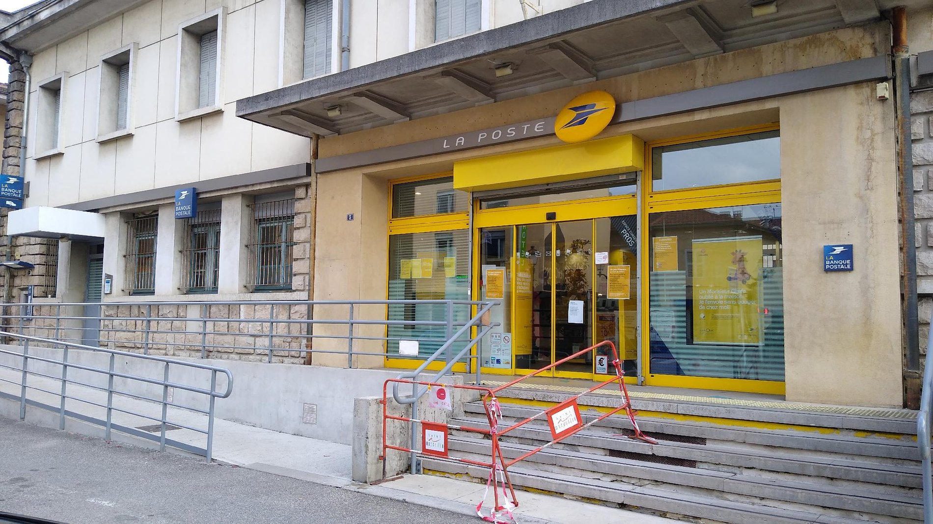 La poste leclerc saint aubin