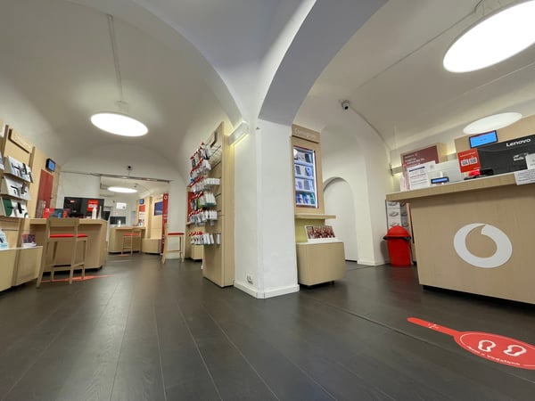 Vieni a trovarci nel nostro Vodafone Store di Via Garibaldi!