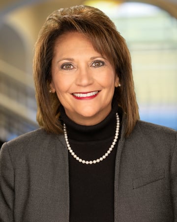 Photo of LeAnn Drake