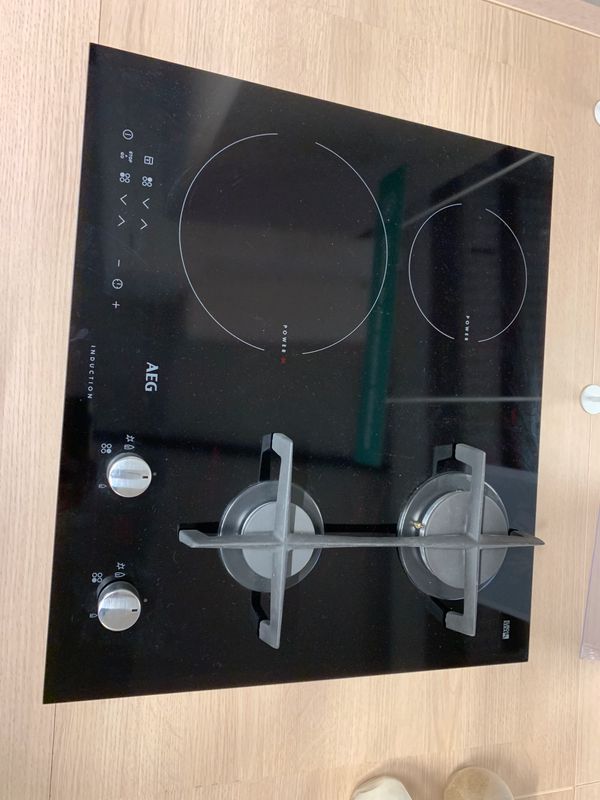 Table Mixte AEG HD634170NB ( GAZ INDUCTION) GARANTIE 2 ANS  Boulanger Issy les Moulineaux