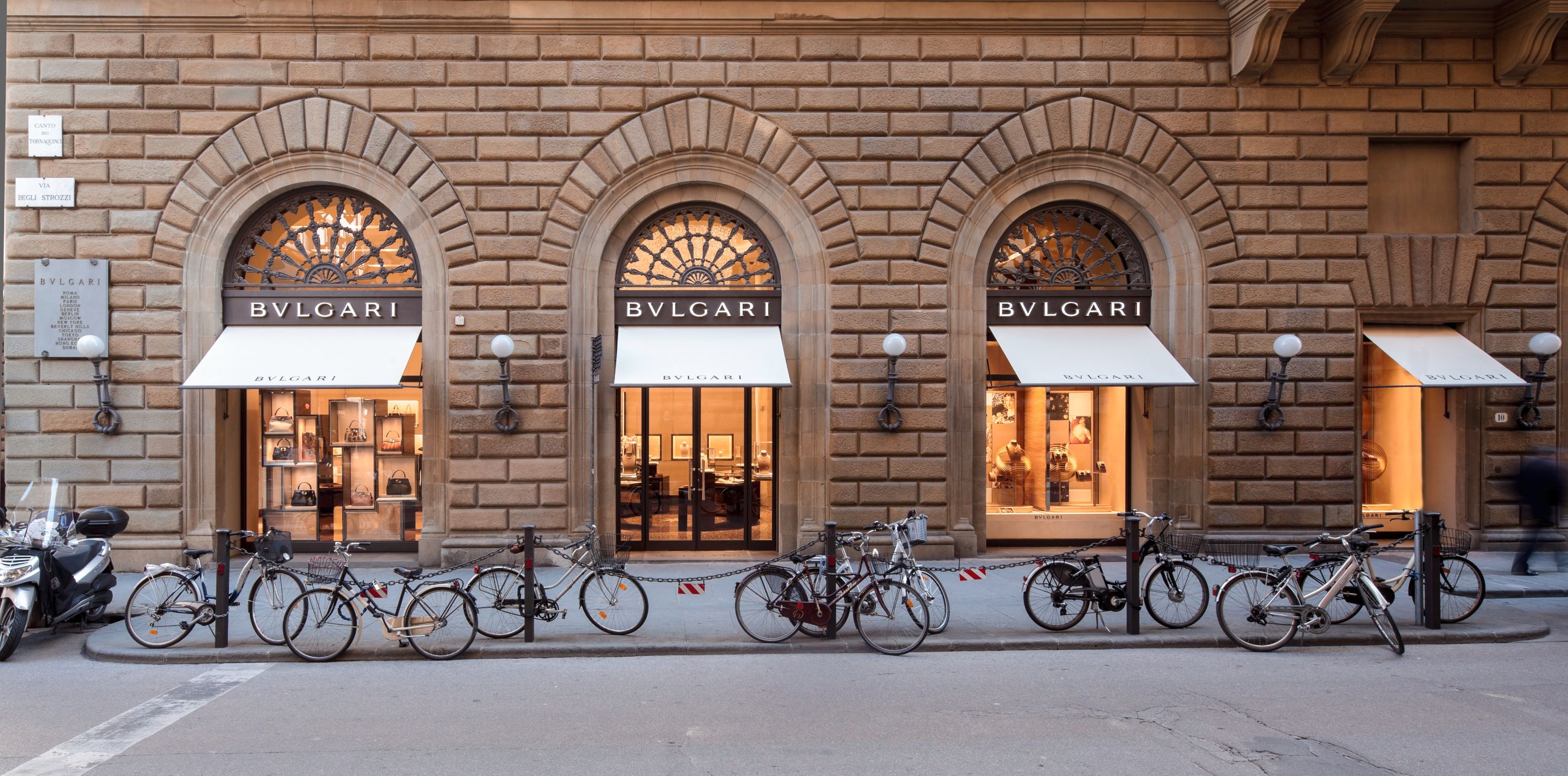BULGARI | Fine Italian Jewellery, Watches & Luxury Goods in Florence, Via  Tornabuoni 56/r