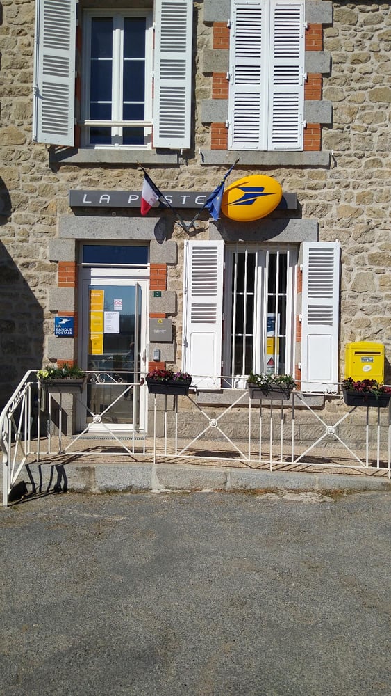 Photo du point La Poste CHAMPAGNAT