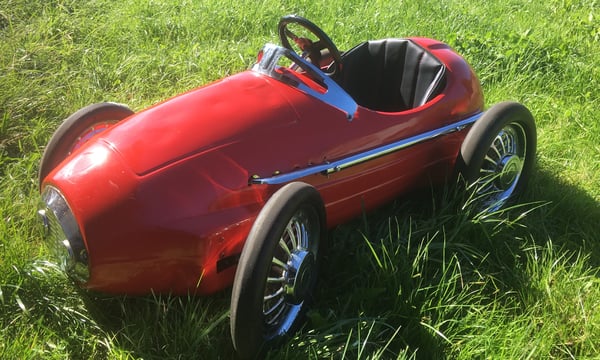 Kinderauto Sitz