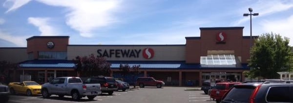 Safeway Store Front Picture at 2204A W Nob Hill Blvd in Yakima WA