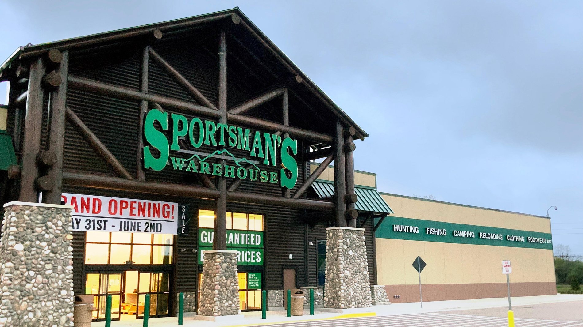 Lansing, MI Outdoor Sporting Gear Store Sportsman's Warehouse