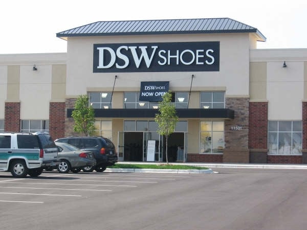 DSW Fountains at Arbor Lakes Maple Grove MN DSW