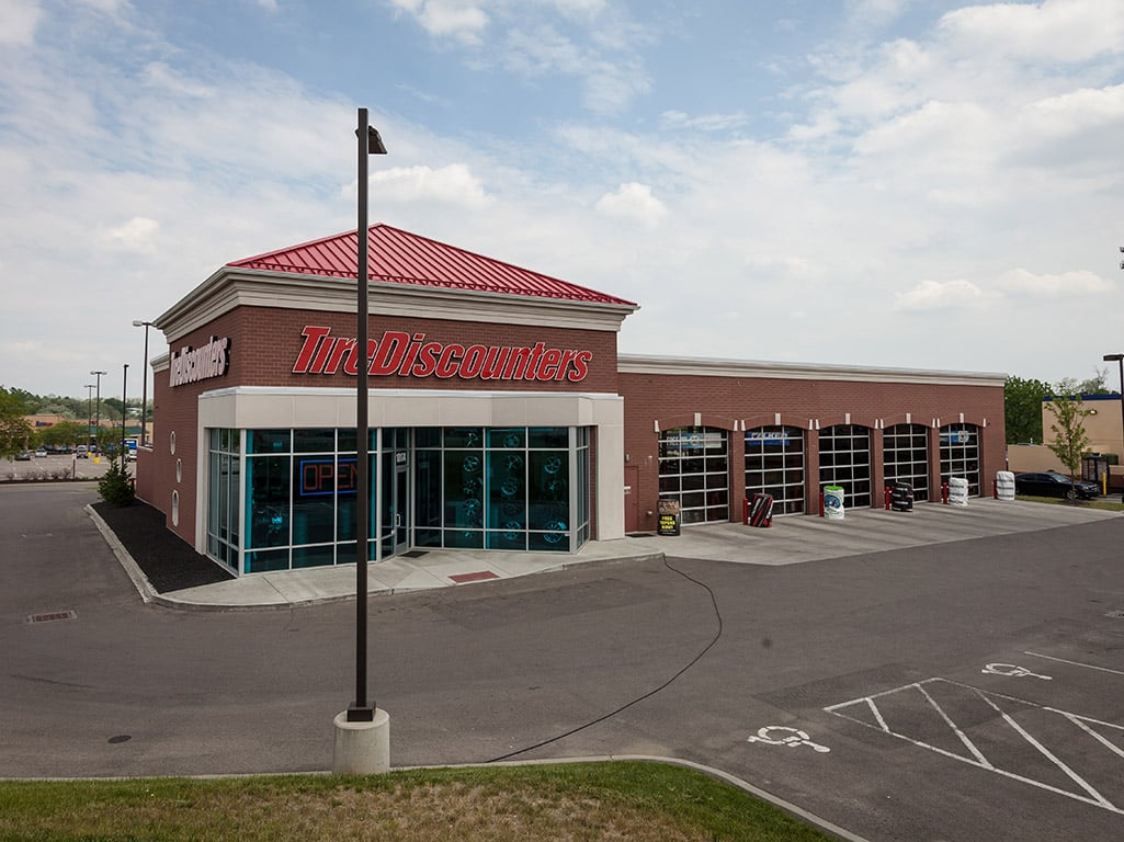 Tire Discounters Colerain II tires, alignment, brakes, autoglass in Cincinnati, OH