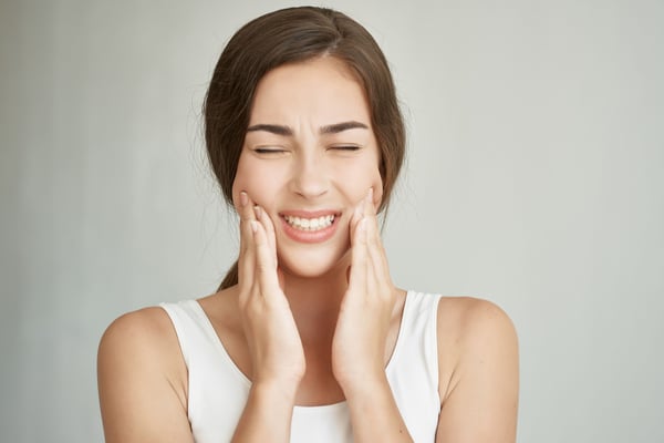 rendez-vous immédiats pour douleurs dentaires à la clinque dentaire de meyrin