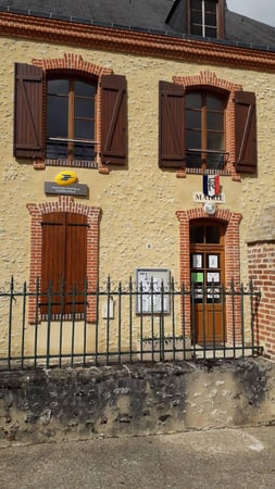 Photo du point La Poste Agence Communale SEMUR EN VALLON Mairie