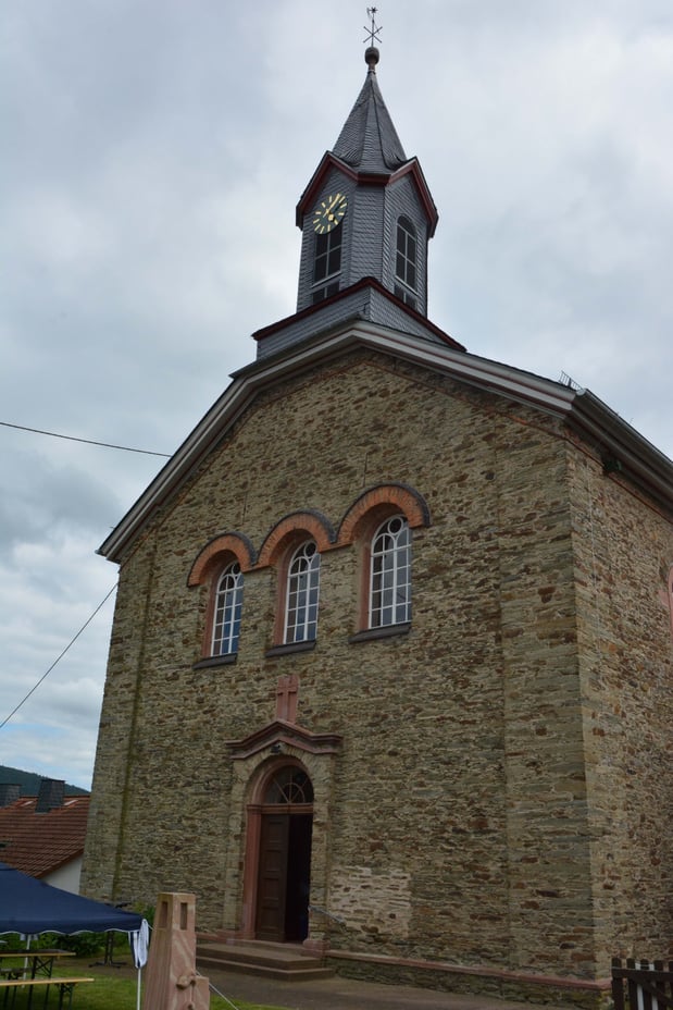 Evangelische Kirche Reichenbach - Evangelische Kirchengemeinde Steinfischbach-Reichenbach