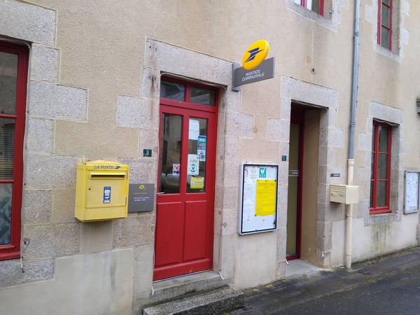 Photo du point La Poste Agence Communale JOUILLAT Mairie