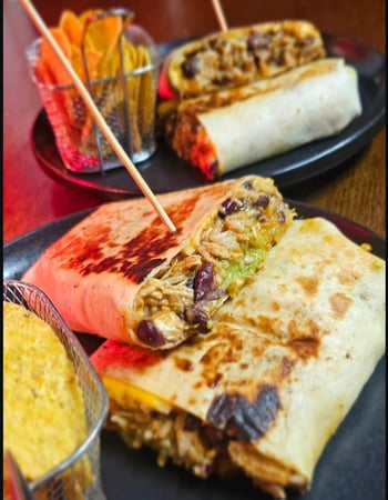 Burrito messicano - Peppers&Cactus Restaurant