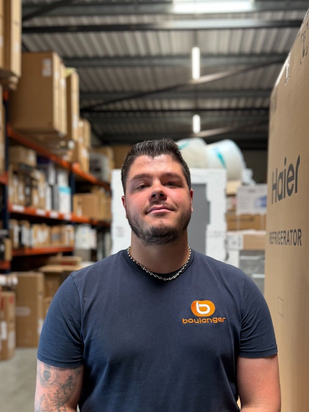 Photo portrait couleur Anthony collaborateur Boulanger