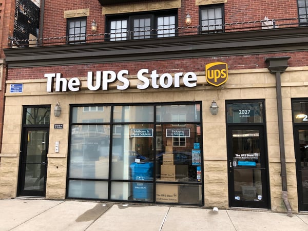 Facade of The UPS Store Chicago