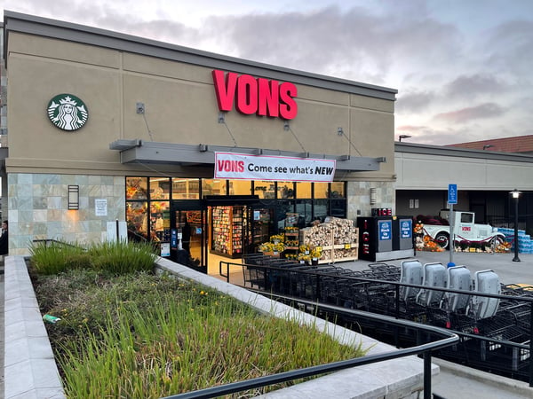 Vons store front photo - come see what's new