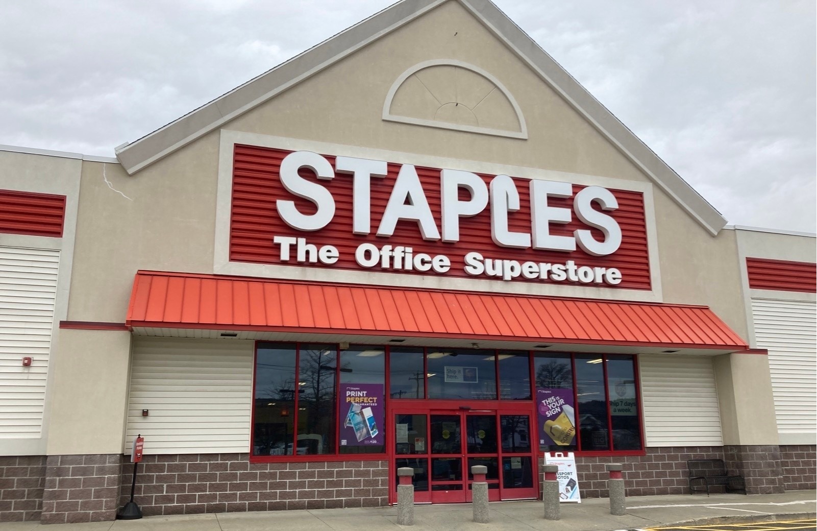 Staples® New Milford, CT, New Milford, 06776