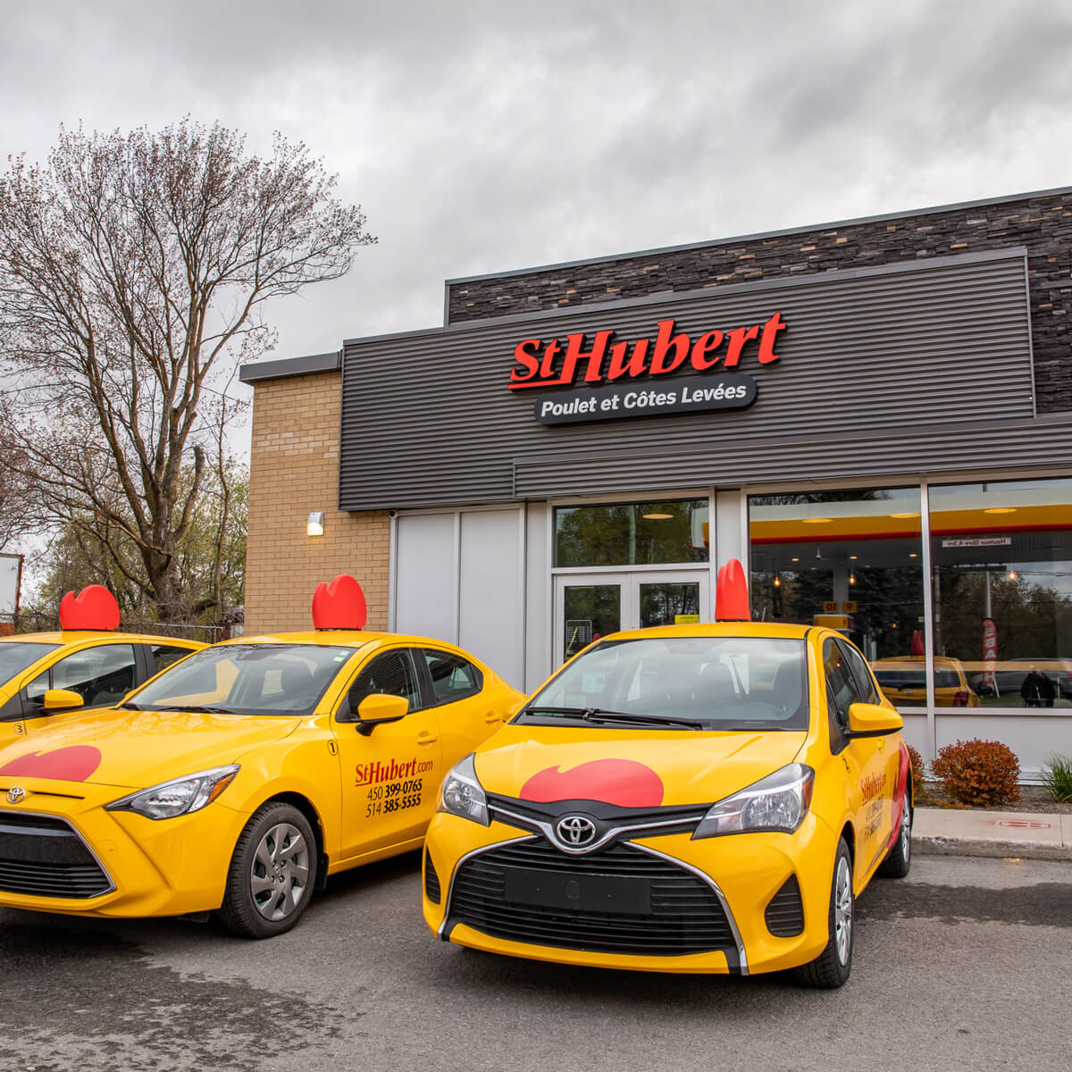 St-Hubert Take-Out Counter and Delivery Sainte-Julienne