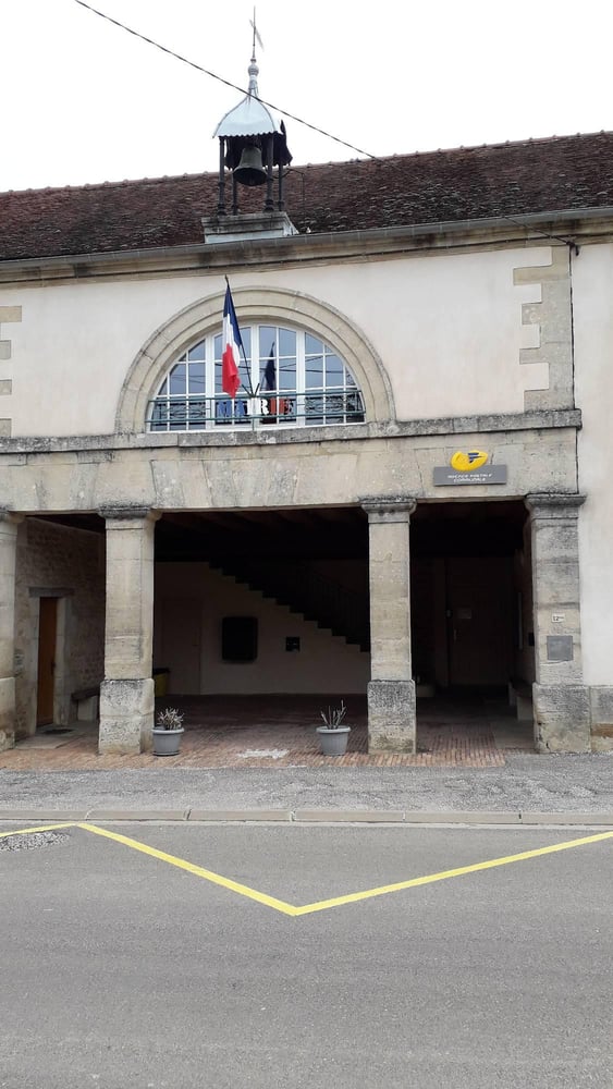 Photo du point La Poste Agence Communale NULLY TREMILLY Mairie