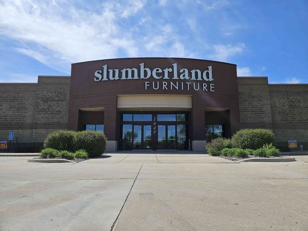 Grand Forks Slumberland Furniture storefront