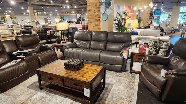 Cedar Rapids Slumberland Furniture leather reclining furniture