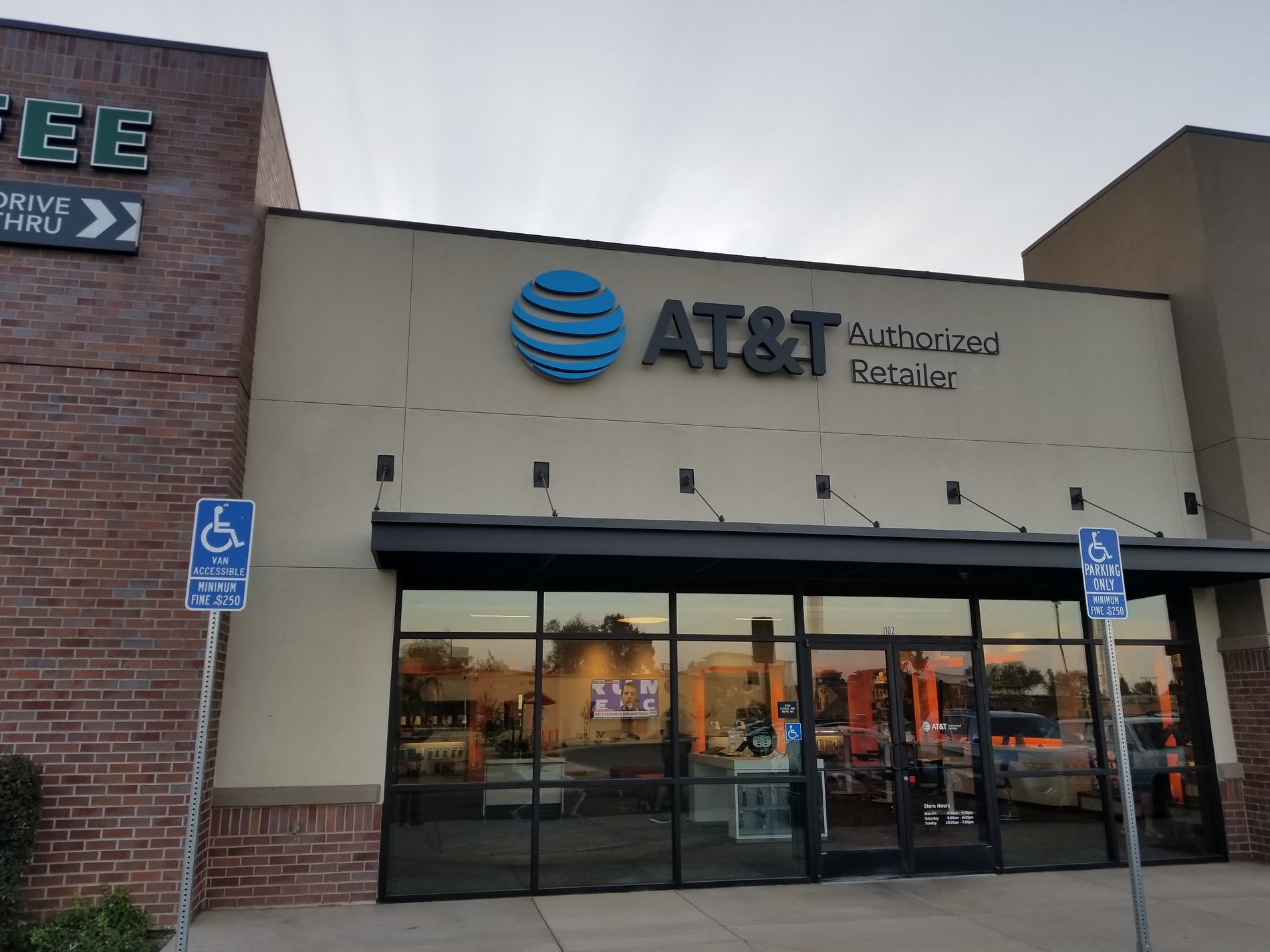 AT&T Store Selma Selma, CA