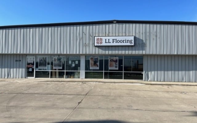LL Flooring #1092 Fort Wayne | 2639 Goshen Road | Storefront