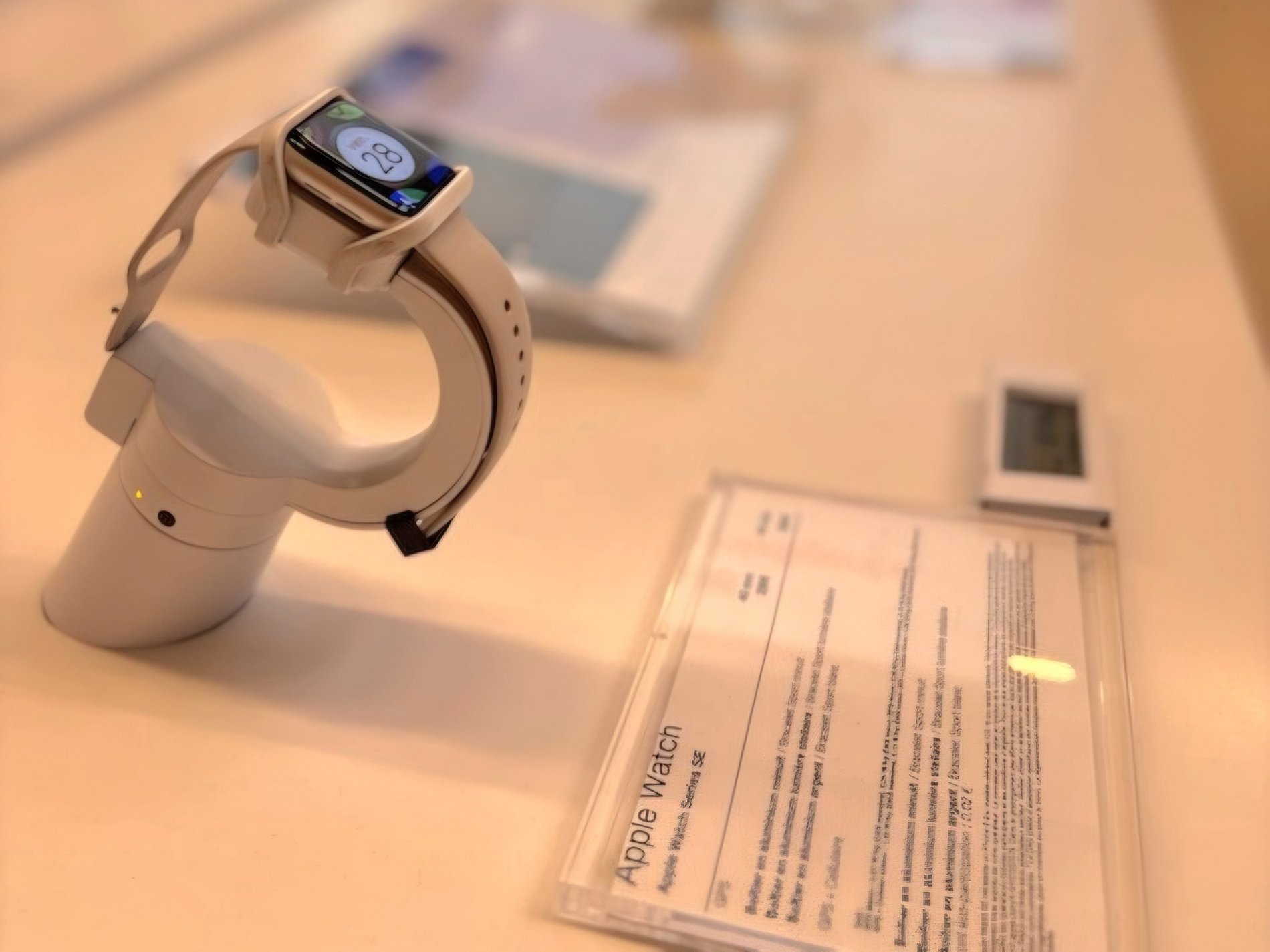 Apple Watch  - Boulanger Valenciennes - Petite-Forêt