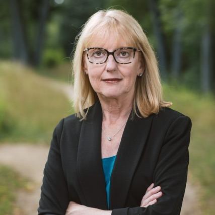 Photo of Linda Magee