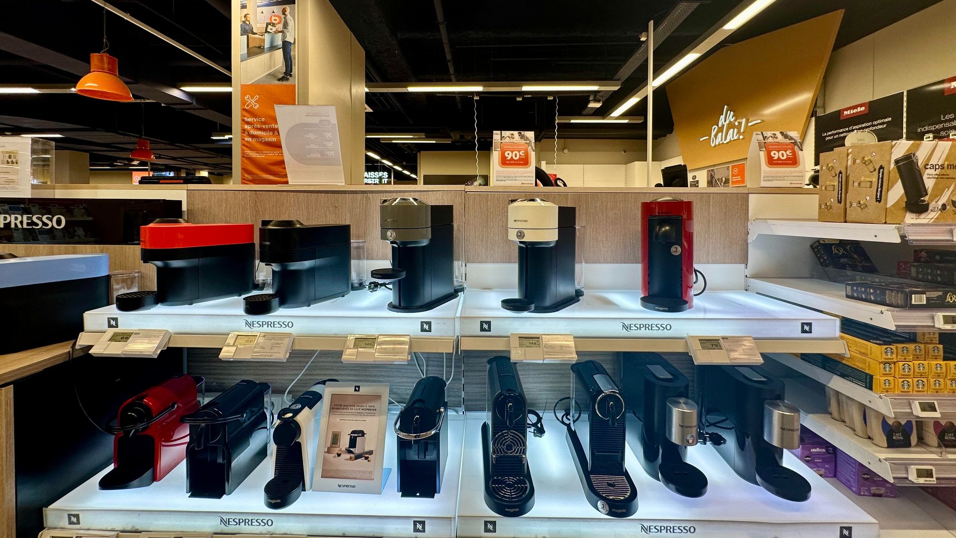 Decouvrez notre rayon machine à café Nespresso chez Boulanger Paris Italie 2 .