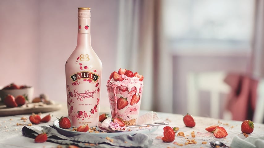 BAILEYS STRAUWBERRIES & CREAM 17 ° 0.7 L