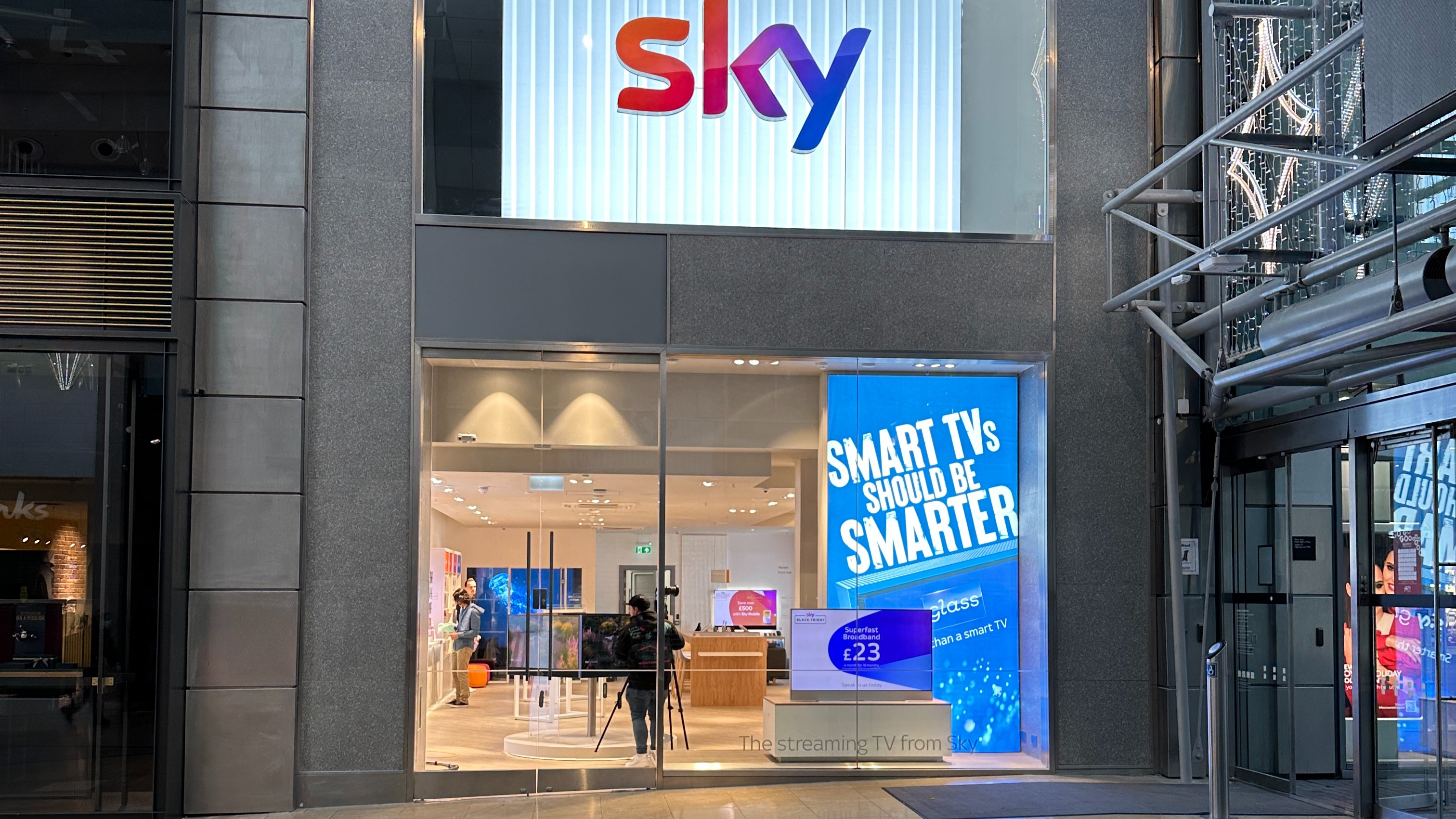 Smart TV Bundles Phone Deals In Birmingham Sky