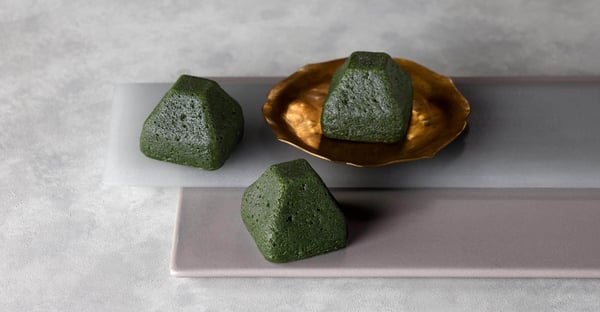 抹茶の濃厚な香りと生チョコレートがハーモニーを奏でる「生茶の菓」