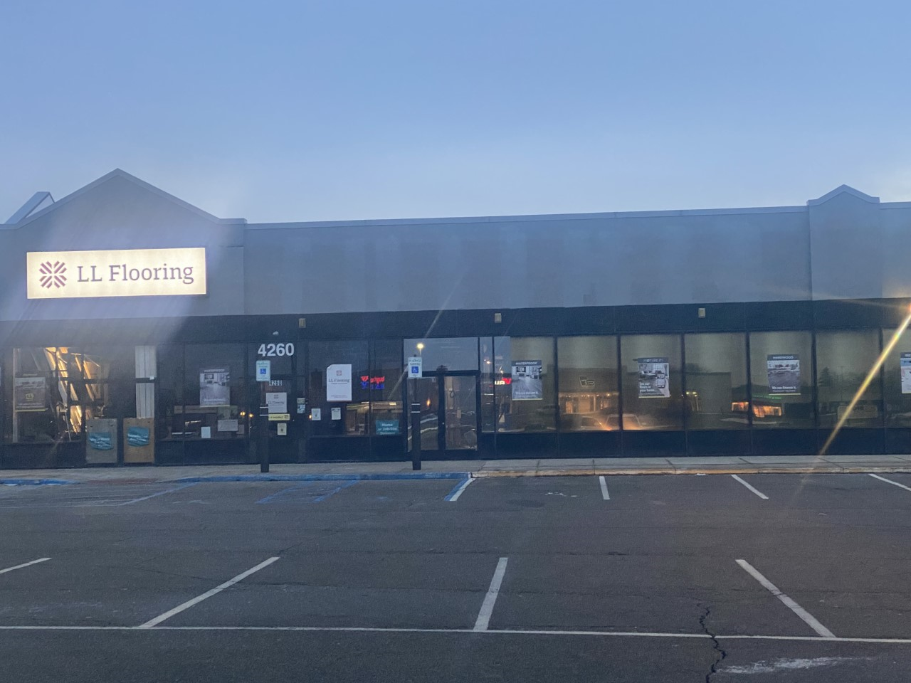 LL Flooring (Lumber Liquidators) #1423 - Kentwood | 4260 28th Street SE