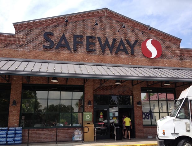Safeway Store Front Picture at 12 W Washington St in Middleburg VA