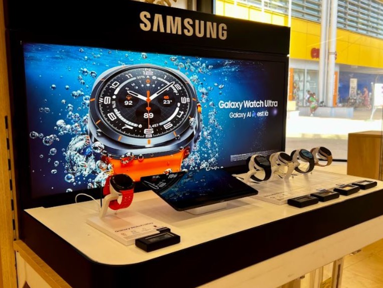 Montre connectée Galaxy Watch 7 / Ultra - Boulanger Thiais