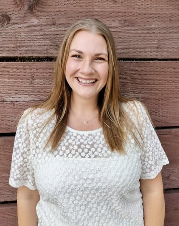 Photo of Rachel Raymond
