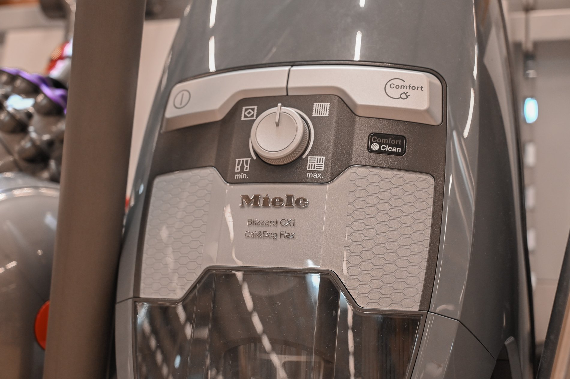 Aspirateur traineau Boulanger Toulon La Garde
