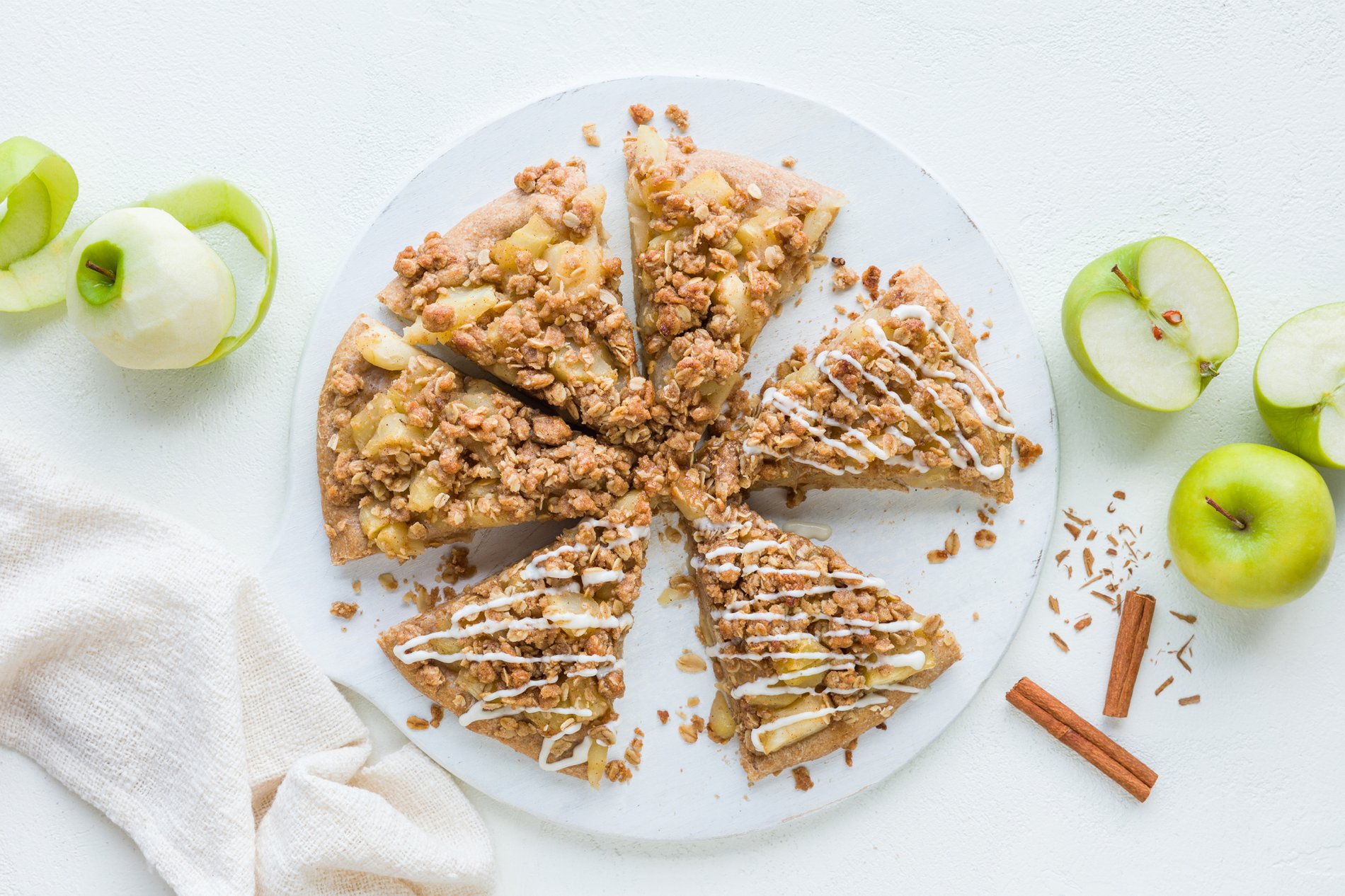 apple crisp pizza